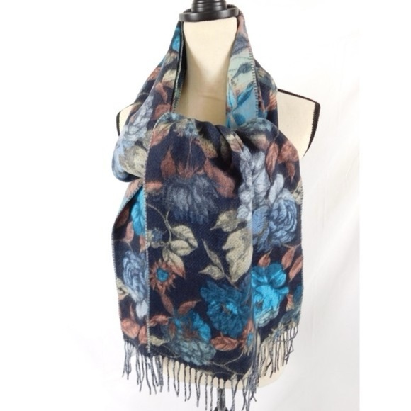 Floral Wrap Scarf Fringe Hem, NEW - Picture 2 of 9